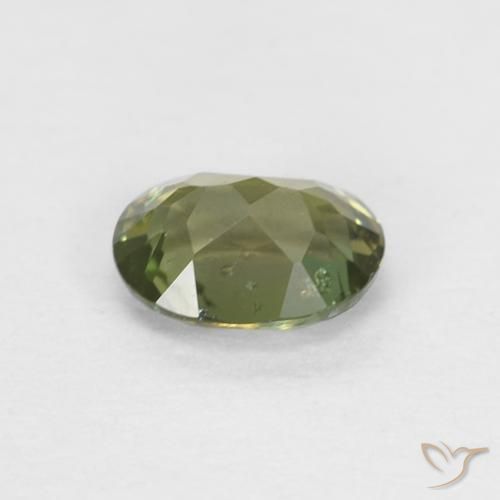 Kornerupina Verde terroso intenso natural de 0.38 ct, Ovalada, VS