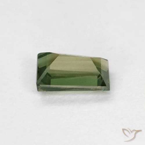 Kornerupina Verde amarillento natural de 0.30 ct, Corte Baguette, VVS