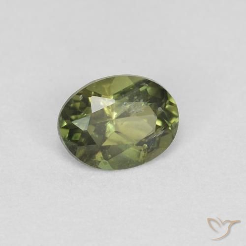 Kornerupina Verde bosque cálido natural de 0.33 ct, Ovalada, VS-SI