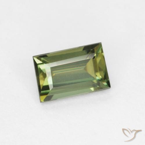 Kornerupina Verde cálido natural de 0.34 ct, Corte Baguette, VVS