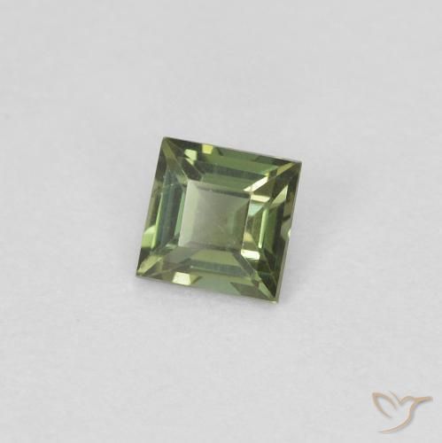 Kornerupina Medium Dark-Green natural de 0.20 ct, Cuadrado, VVS