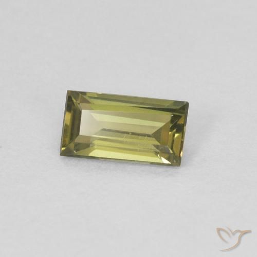 Kornerupina Verde terroso intenso natural de 0.27 ct, Corte Baguette, VVS
