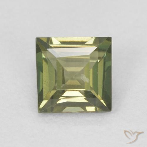 0.18ct Natural Verde bosque cálido Kornerupina, Cuadrado, VVS