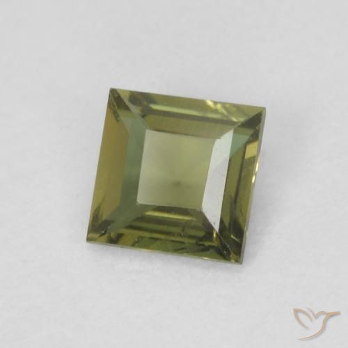 Kornerupina Verde oscuro natural de 0.27 ct, Cuadrado, VVS-VS