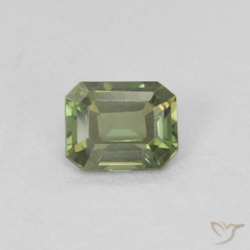 0.22ct Natural Verde terroso intenso Kornerupina, corte esmeralda, VVS-VS