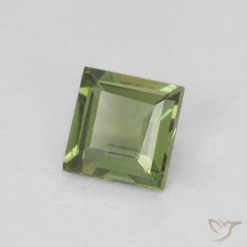 Kornerupina Medium Dark-Green natural de 0.26 ct, Cuadrado, VVS-VS