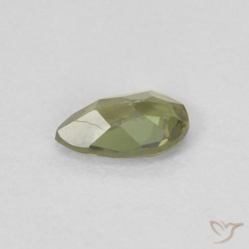 Kornerupina Verde oscuro natural de 0.24 ct, En forma de pera, VVS-VS