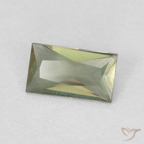 Kornerupina Verde medio natural de 0.22 ct, Corte Baguette, VVS