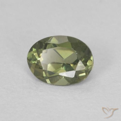 Kornerupina Verde amarillento natural de 0.24 ct, Ovalada, VVS