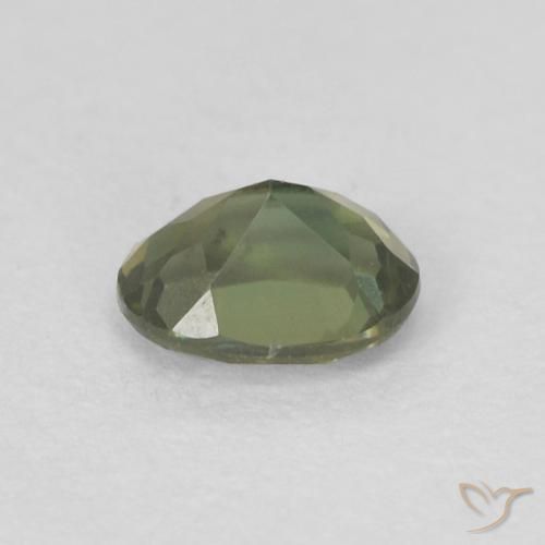 Kornerupina Verde bosque cálido natural de 0.27 ct, Ovalada, VVS