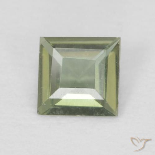 0.13ct Natural Medium Dark-Green Kornerupina, Cuadrado, VVS