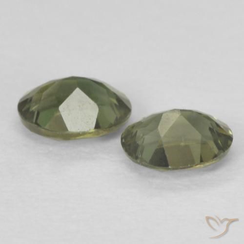Gemas de Kornerupina Medium Dark-Green natural de 0.37 ct, Ovalada, VS