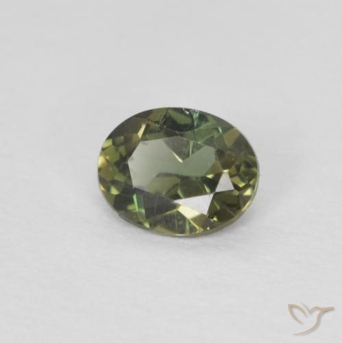 Kornerupina Verde marrón natural de 0.26 ct, Ovalada, VVS-VS