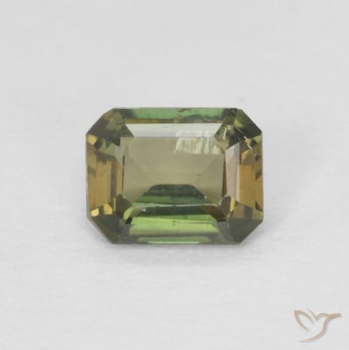 0.37ct Natural Verde marrón Kornerupina, corte esmeralda, VS