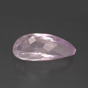Kunzita Rosa natural de 4.68 ct, En forma de pera, VVS
