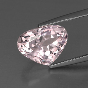 Kunzita Rosa natural de 5.86 ct, En forma de pera, VVS