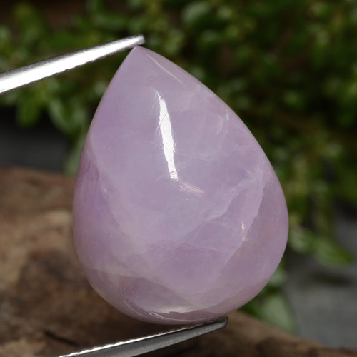 Kunzita rosa natural de 22,61 ct, en forma de pera, translúcido