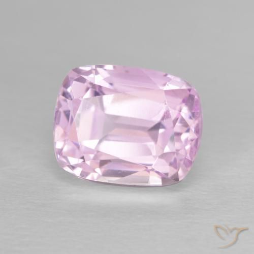 Kunzita Tono rosado cereza natural de 4.25 ct, Forma Cojín, VVS