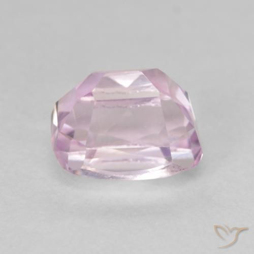 Kunzita Rosado medio natural de 2.60 ct, Forma Cojín, VVS-VS