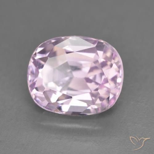 Kunzita Rosado medio natural de 5.43 ct, Forma Cojín, VVS-VS