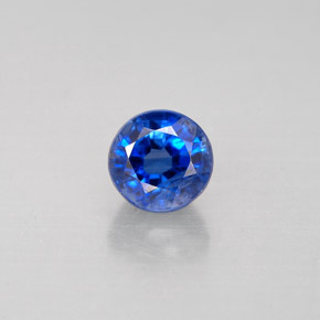 Cianita Azul natural de 0.86 ct, Corte Redondo, VS