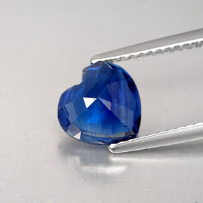 Cianita Azul natural de 2.16 ct, Forma de corazón, VS-SI