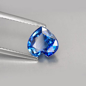 Cianita Azul natural de 1.78 ct, Forma de corazón, VS-SI