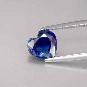 Cianita azul natural de 1,71 ct, forma de corazón, VS