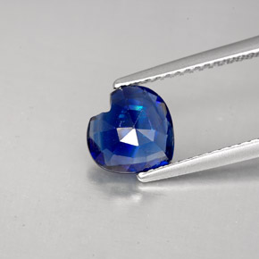 Cianita azul natural de 1,71 ct, forma de corazón, VS