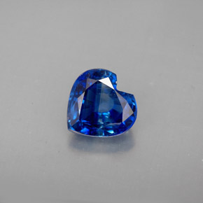Cianita azul natural de 2,12 ct, forma de corazón, VS