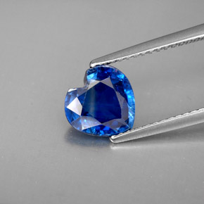 Cianita Azul natural de 1.76 ct, Forma de corazón, VS