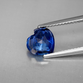 Cianita azul natural de 2,17 ct, forma de corazón, VS