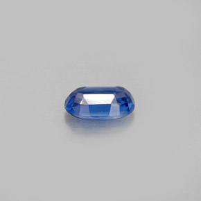 Cianita Azul natural de 0.61 ct, Corte Óvalo, VS