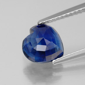 Cianita Azul natural de 2.04 ct, Forma de corazón, VS