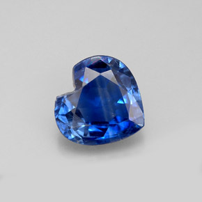 Cianita Azul natural de 1.75 ct, Forma de corazón, VS-SI