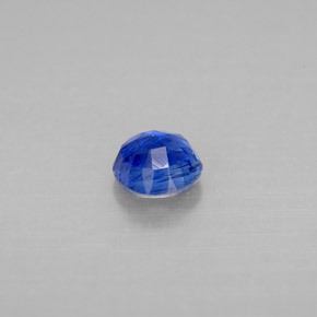 Cianita Azul natural de 0.77 ct, Corte Redondo, SI