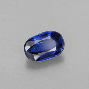 Cianita Azul natural de 0.60 ct, Corte Óvalo, VS-SI