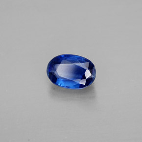 Cianita azul natural de 0,80 ct, corte óvalo, VS-SI