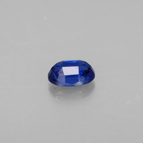 Cianita azul natural de 0,68 ct, corte óvalo, VS