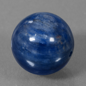 Cianita azul natural de 12,83 ct, esfera / bola, opaco