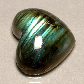 Labradorita multicolor natural de 12,57 ct, forma de corazón, translúcido
