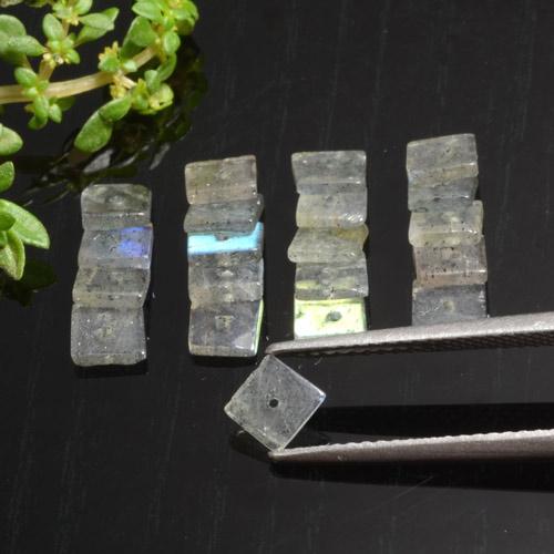 Gemas de labradorita multicolor natural de 4,50 ct, cuadrado, translúcido