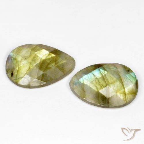 Gemas de Labradorita Multicolor natural de 12.66 ct, En forma de pera, Translúcido