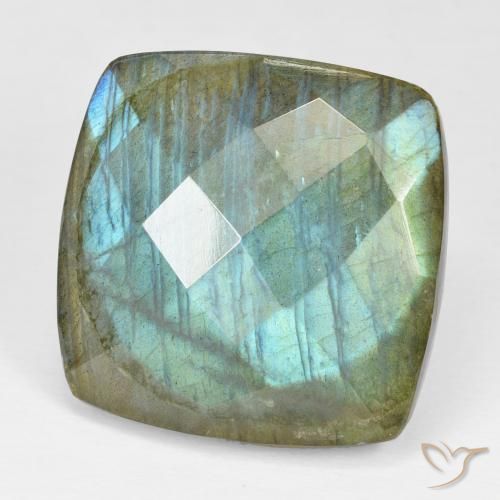 Labradorita Multicolor natural de 28.56 ct, Forma Cojín, Opaco
