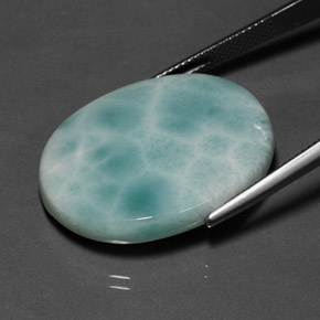 Larimar azul natural de 31,53 ct, corte óvalo, opaco