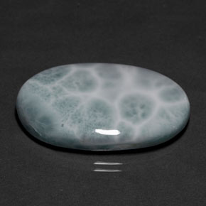 Larimar verde natural de 32,38 ct, corte óvalo, opaco