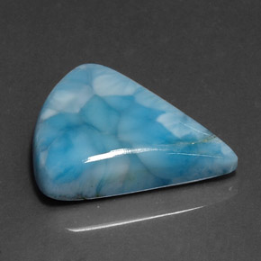 Larimar azul natural de 31,71 ct, forma elegante, opaco