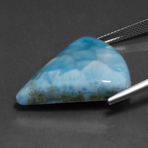 Larimar azul natural de 31,71 ct, forma elegante, opaco