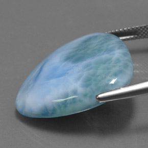 Larimar azul natural de 27,83 ct, trillón, opaco