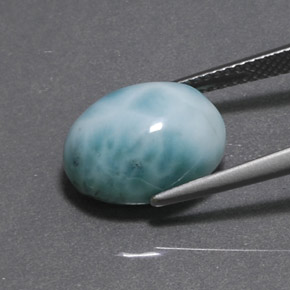 Larimar verde natural de 8,07 ct, corte óvalo, opaco